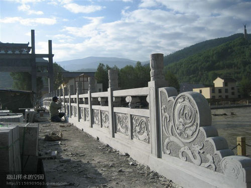 山东青石栏板由山东嘉祥鲁青石材有限公司提供