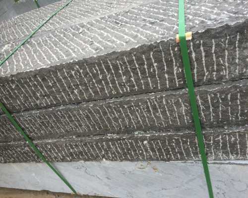 青石板材是优质的仿古石材 古建青石板适用于影视城仿古石材工程